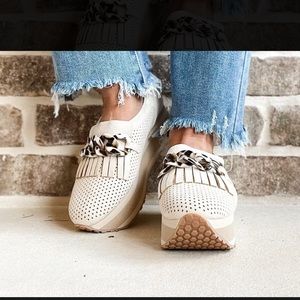 Loma platform sneakers in ivory